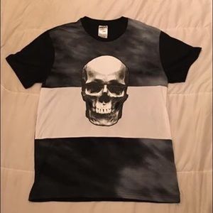 Skull shirt by Ryde Out, men’s large